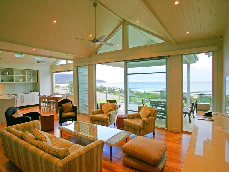 74 Beach Drive, Killcare NSW 2257