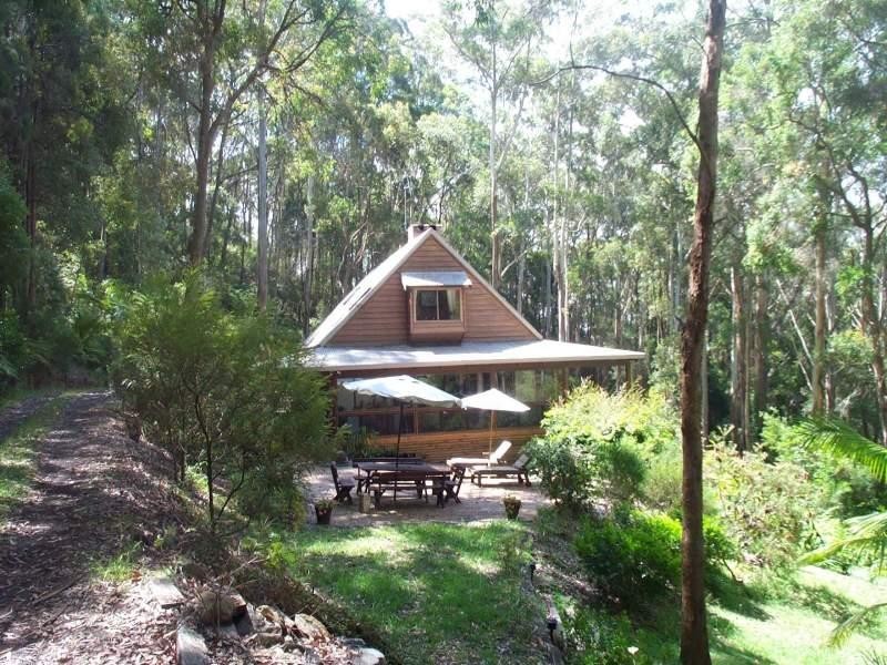 313 The Scenic Rd, Macmasters Beach NSW 2251