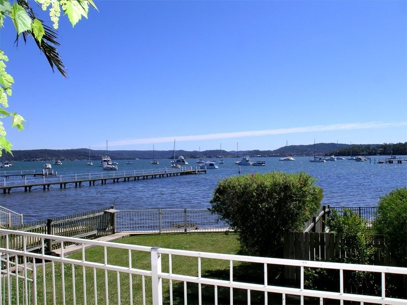 11 Village Road, Saratoga NSW 2251