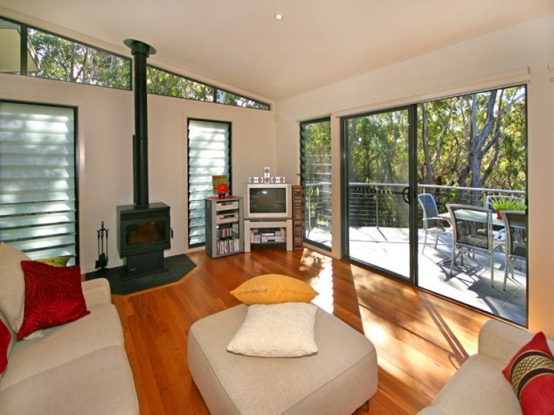 25 Beachview Esplanade, Macmasters Beach NSW 2251
