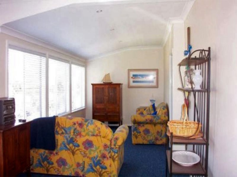 6 Beach Drive, Killcare NSW 2257