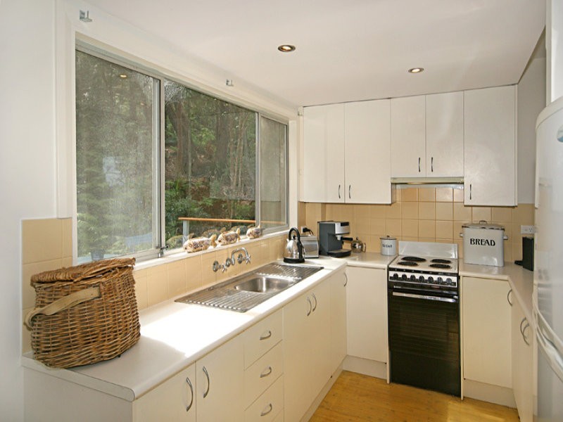 10 Anthony Crescent, Killcare NSW 2257