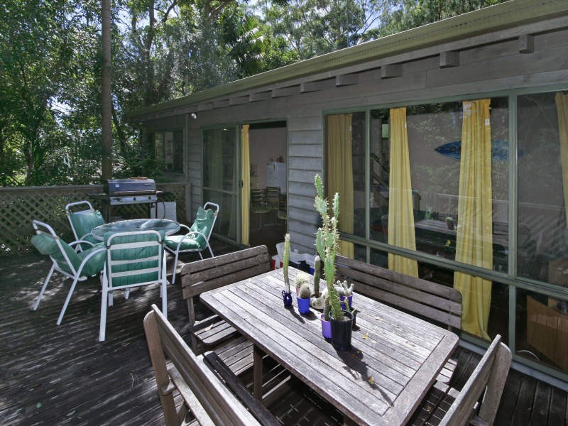 6 Tungarra Parade, Macmasters Beach NSW 2251