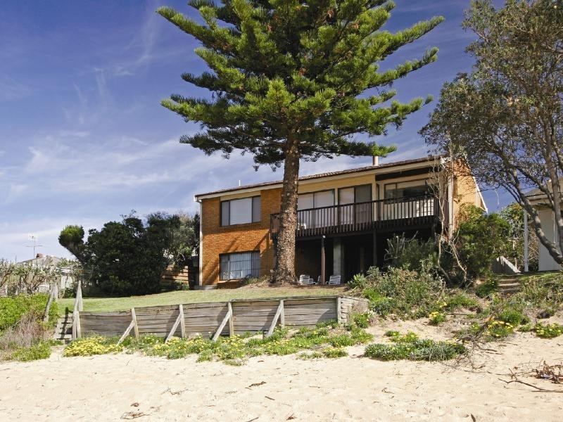 16 Coral Crescent, Pearl Beach NSW 2256