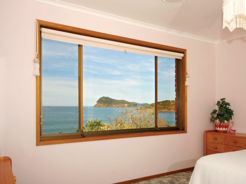 16 Coral Crescent, Pearl Beach NSW 2256