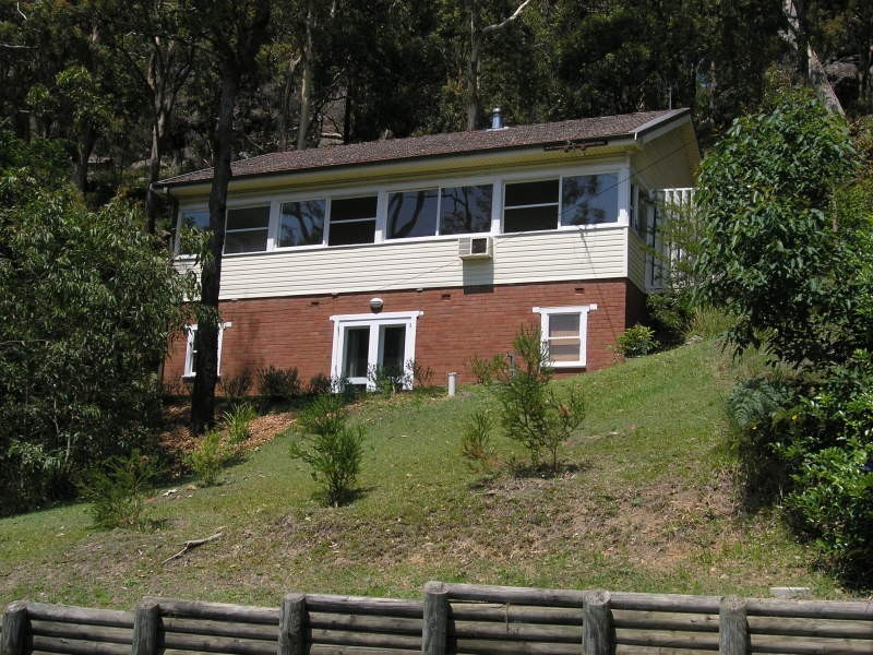 52 Heath Road, Hardys Bay NSW 2257