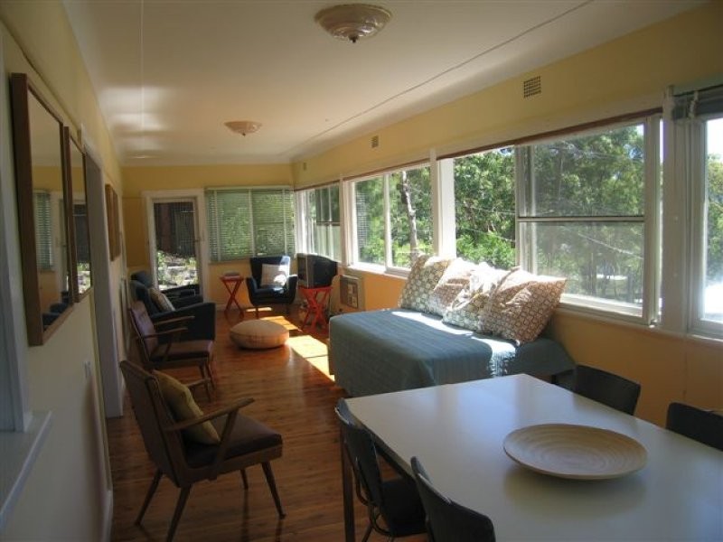 52 Heath Road, Hardys Bay NSW 2257