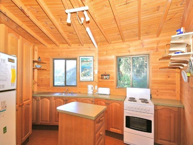 38 Heath Road, Hardys Bay NSW 2257
