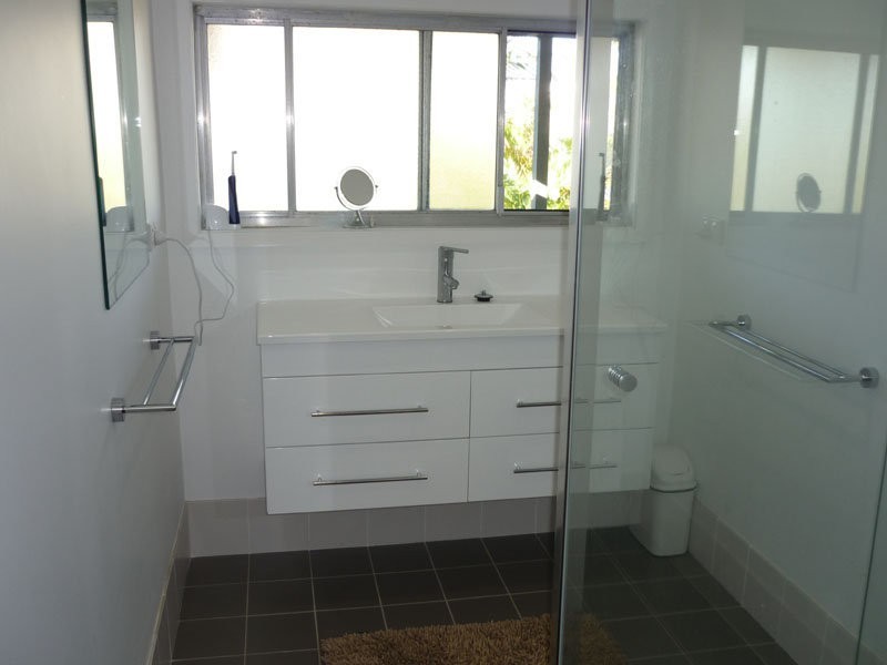 22 Ocean Street, North Avoca NSW 2260