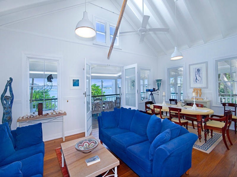 9 Hardys Bay Parade, Hardys Bay NSW 2257