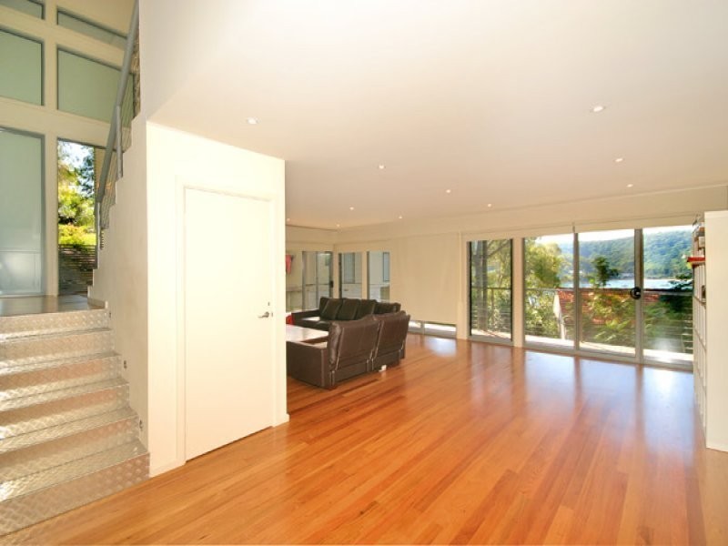 63 Heath Road, Hardys Bay NSW 2257