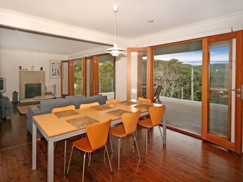 24 Beach Drive, Killcare NSW 2257