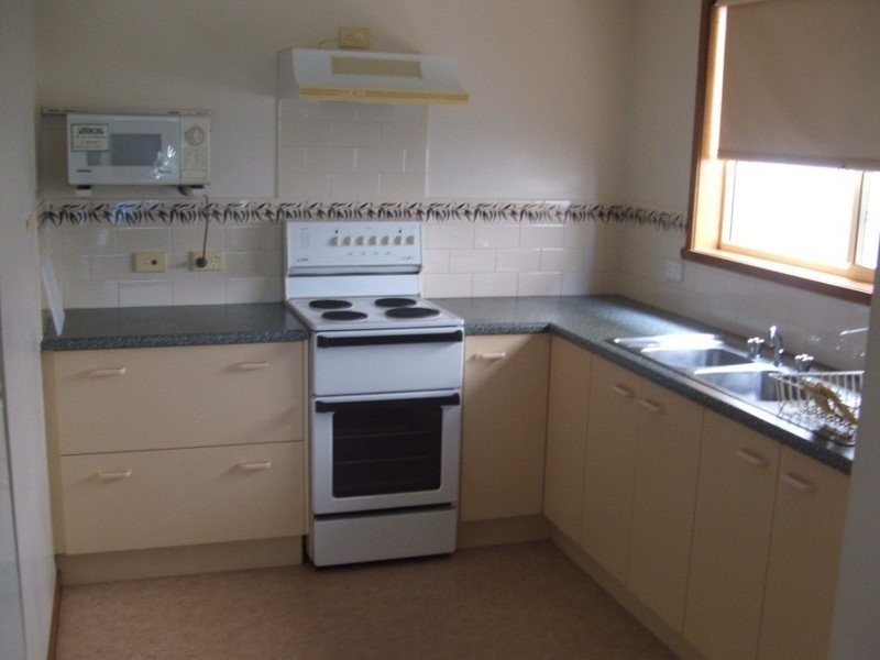 18 Raleigh Street, Scotts Head NSW 2447