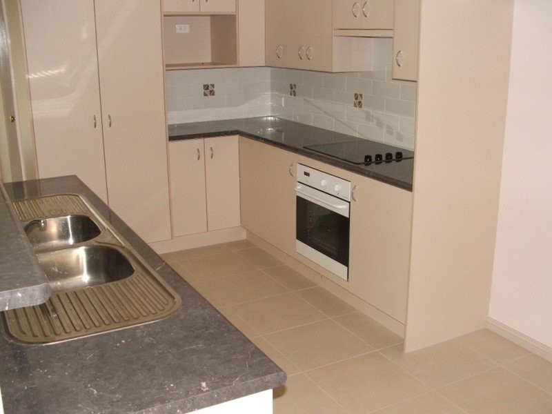 1 Crispin Cove, Macksville NSW 2447