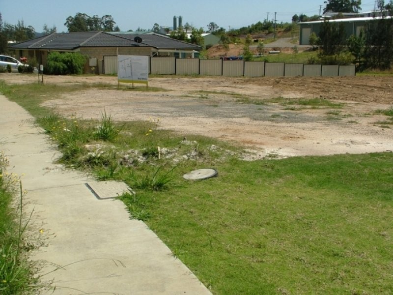 10 or 12 Laura Place, Macksville NSW 2447