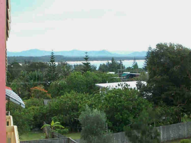 4 Vernon Street, Scotts Head NSW 2447