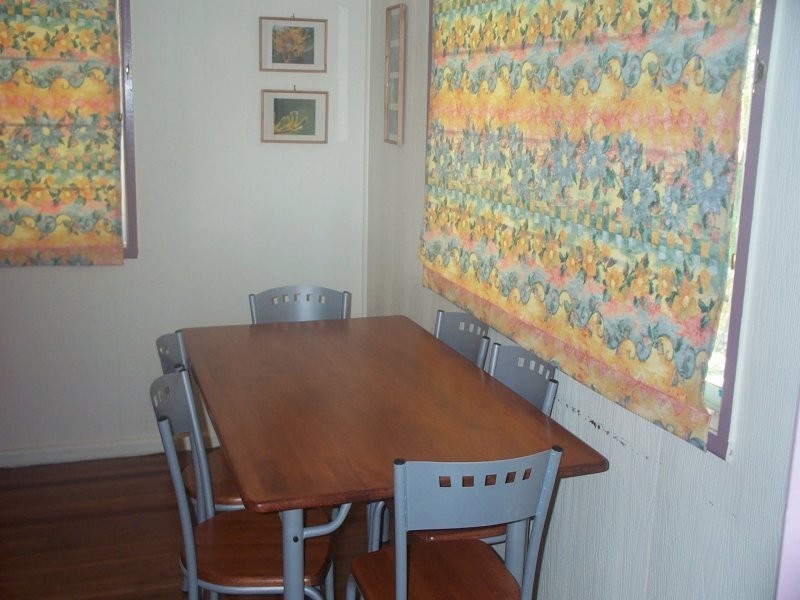 33 Wallace Street, Scotts Head NSW 2447