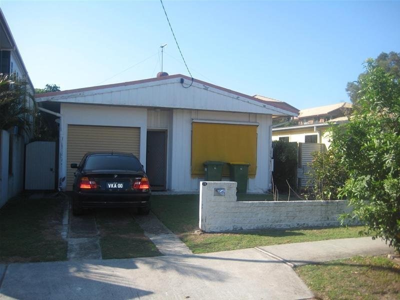 15 Twenty Seventh Avenue, Palm Beach QLD 4221
