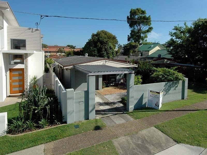 31 Fourteenth Avenue, Palm Beach QLD 4221