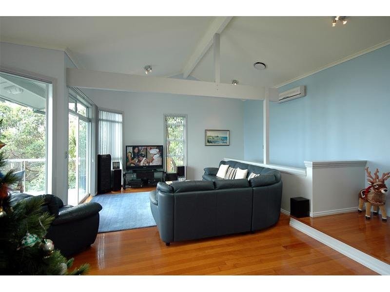 13 James Street, Currumbin QLD 4223