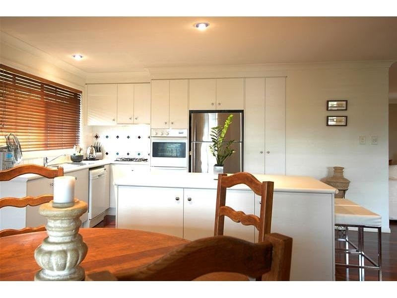 12 Bronzewing Close, Elanora QLD 4221