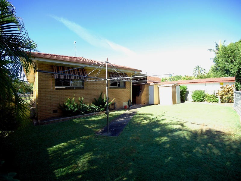 7 Celebes Avenue, Palm Beach QLD 4221
