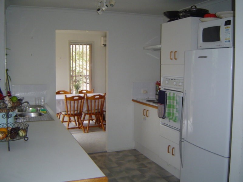 24 Daphne Court, Elanora QLD 4221