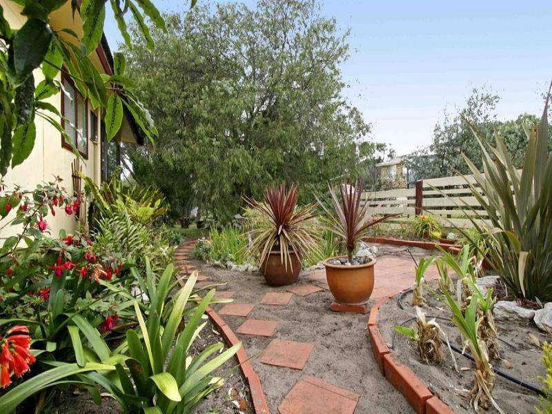 28 Bachli Street, Rye VIC 3941