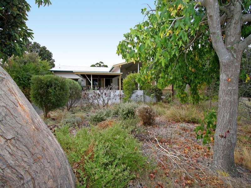 14 Clematis Avenue, Rosebud West VIC 3940