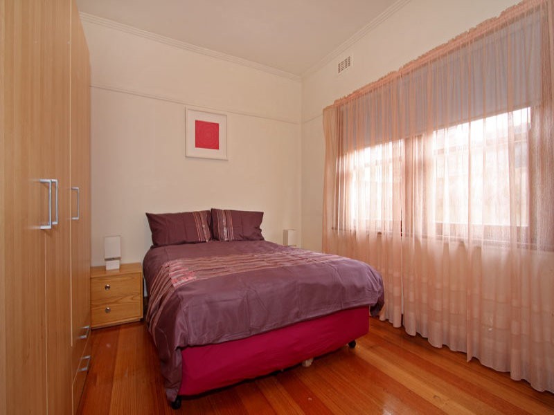 36 Sixth Avenue, Rosebud VIC 3939