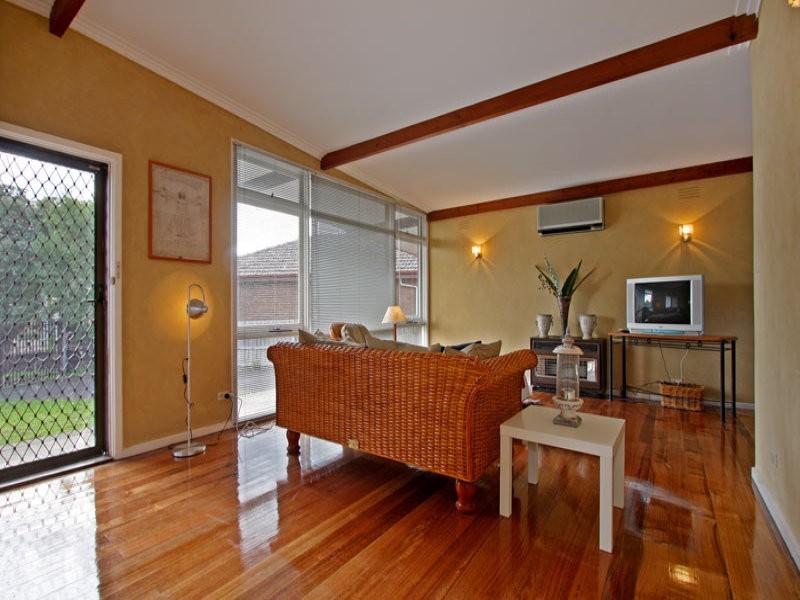 45 Mawarra Avenue, Rosebud West VIC 3940