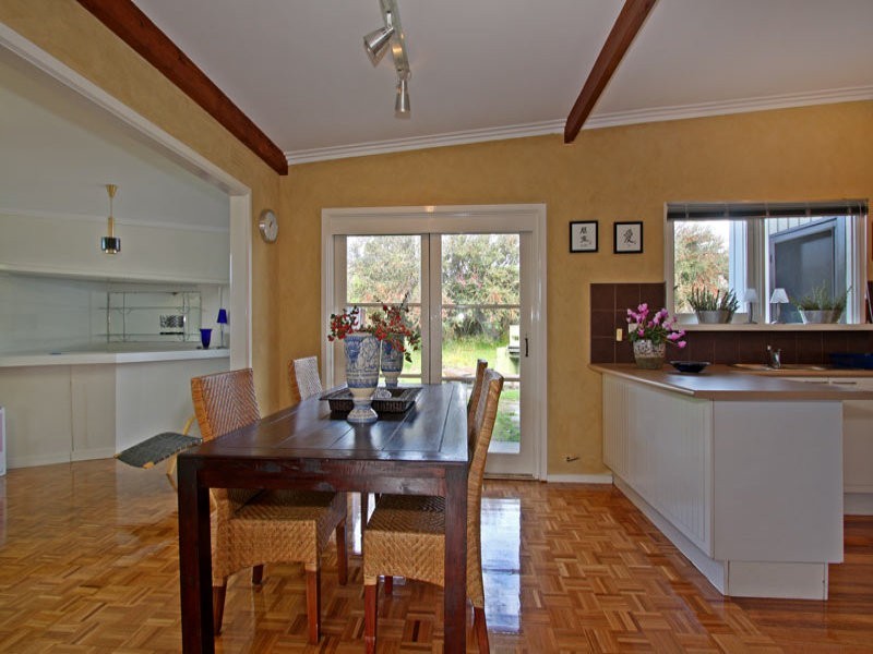 45 Mawarra Avenue, Rosebud West VIC 3940