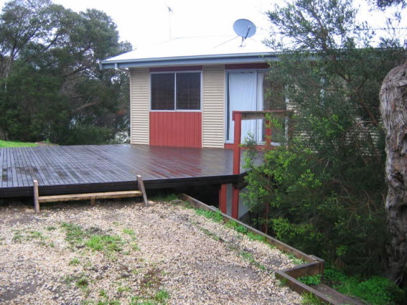 16 Leawarra Street, Rye VIC 3941