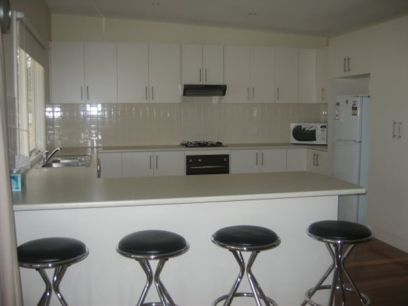 8 The Glen, Rye VIC 3941