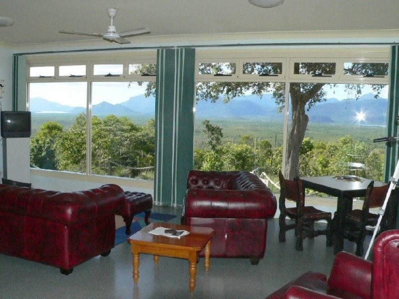 51531 Bruce Highway, Cardwell QLD 4849