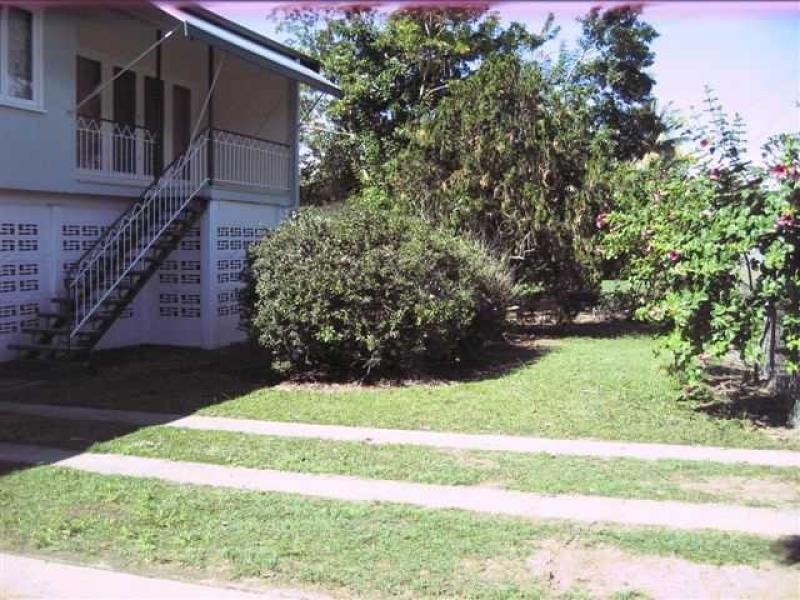 166 Victoria Street, Cardwell QLD 4849