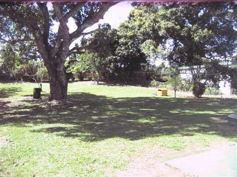 166 Victoria Street, Cardwell QLD 4849