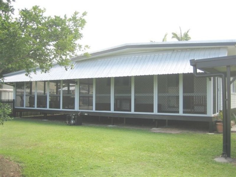 1 Tsakisiris Street, Cardwell QLD 4849