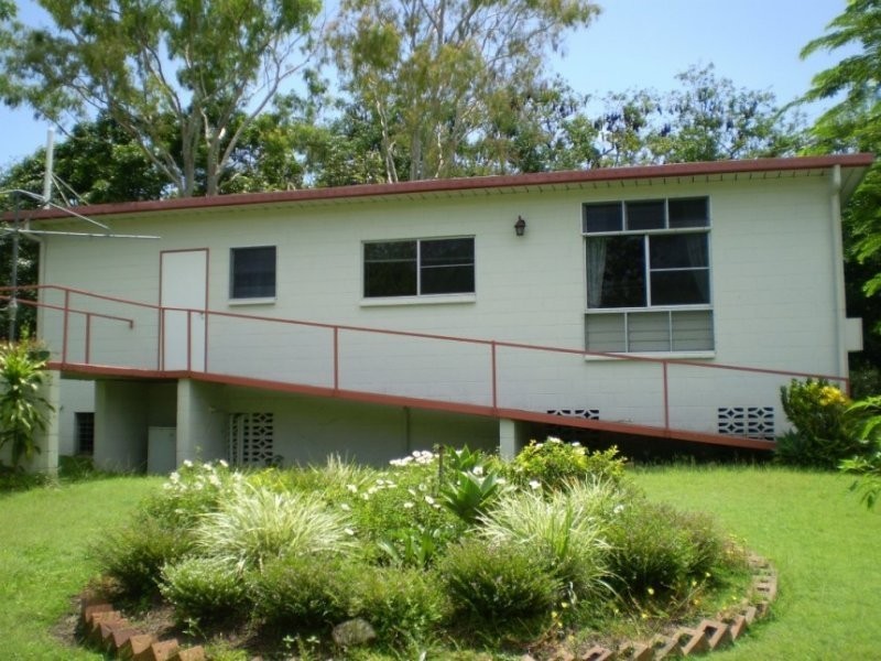 32 Roma Street, Cardwell QLD 4849