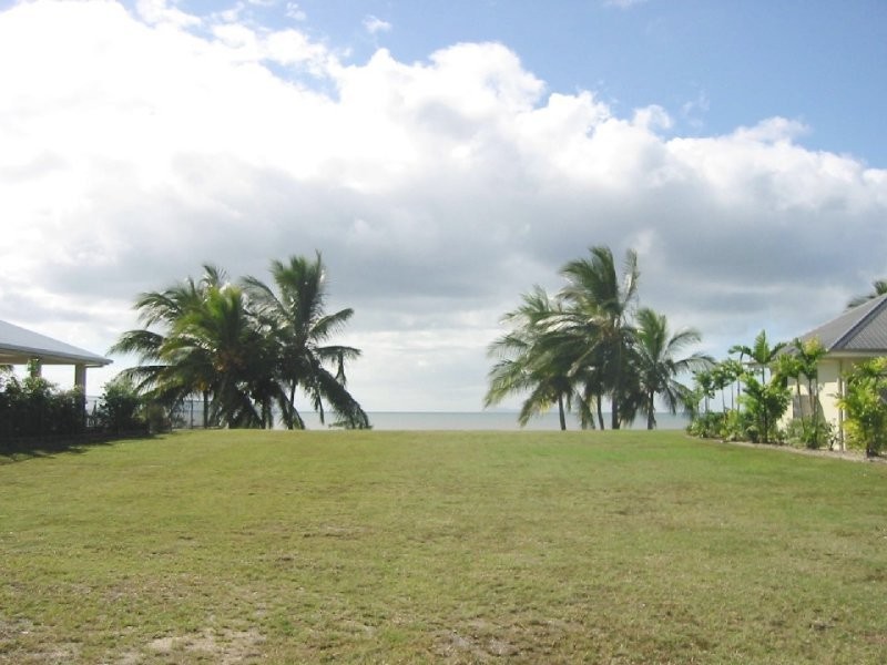 89 Keith Williams Drive, Cardwell QLD 4849