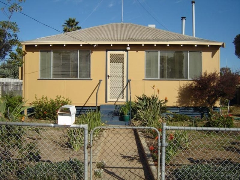 62 Northwood Street, Narrogin WA 6312