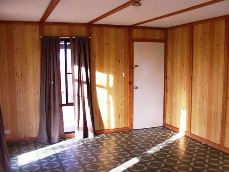 54 Lefroy Street, Brookton WA 6306