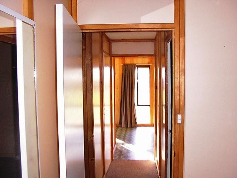 54 Lefroy Street, Brookton WA 6306