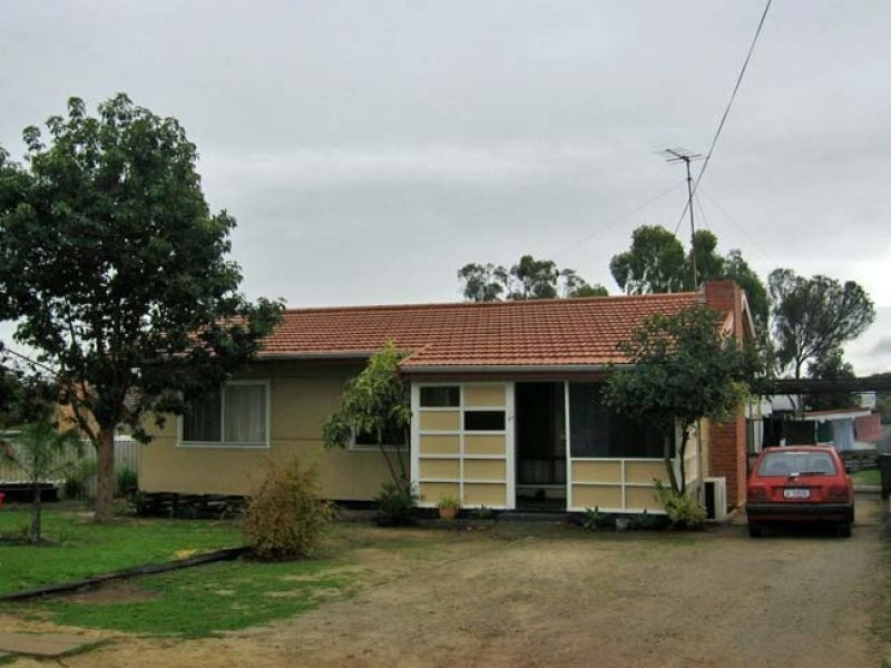 67 Fox Street, Narrogin WA 6312