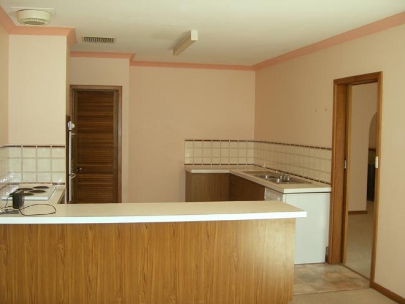 40 Sydney Hall Way, Narrogin WA 6312