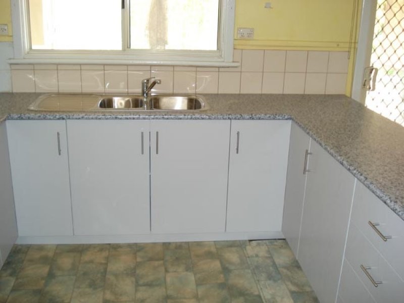 87 Narrakine Road, Narrogin WA 6312