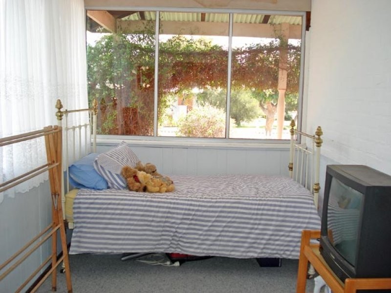 37 Garfield Street, Narrogin WA 6312