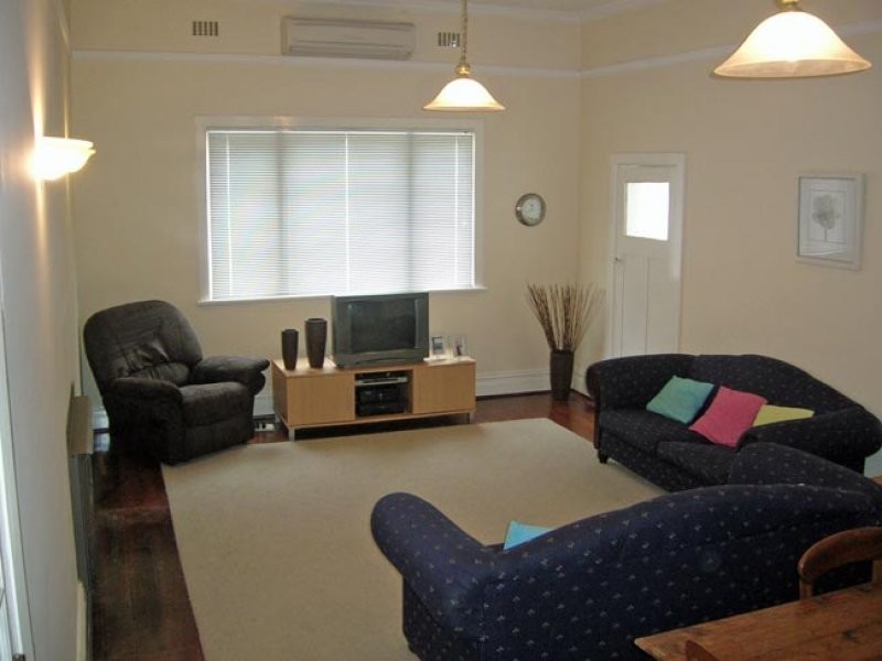 37 Garfield Street, Narrogin WA 6312