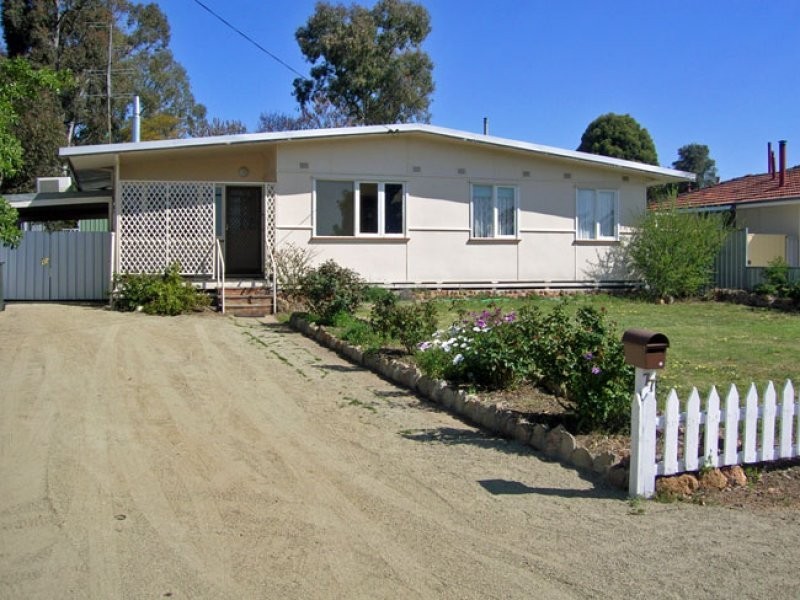 77 Lock Street, Narrogin WA 6312