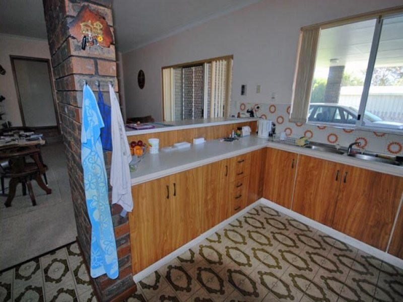 2 Hough Street, Narrogin WA 6312